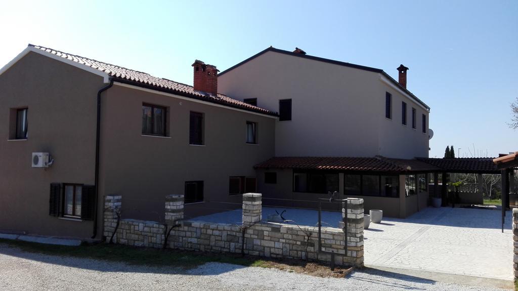 Apartment Luka Новиград Экстерьер фото