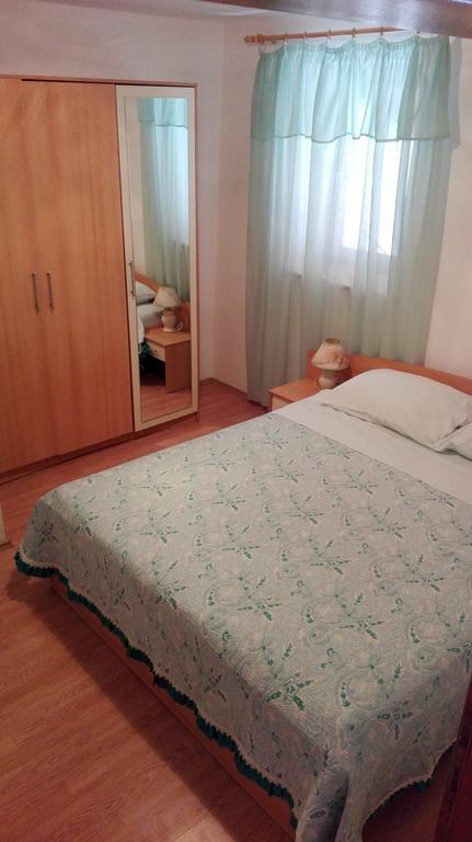 Apartment Luka Новиград Экстерьер фото